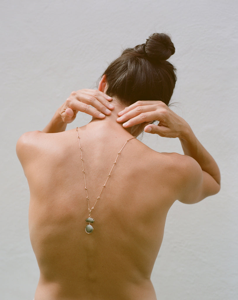 14k Stone Embrace Pendant