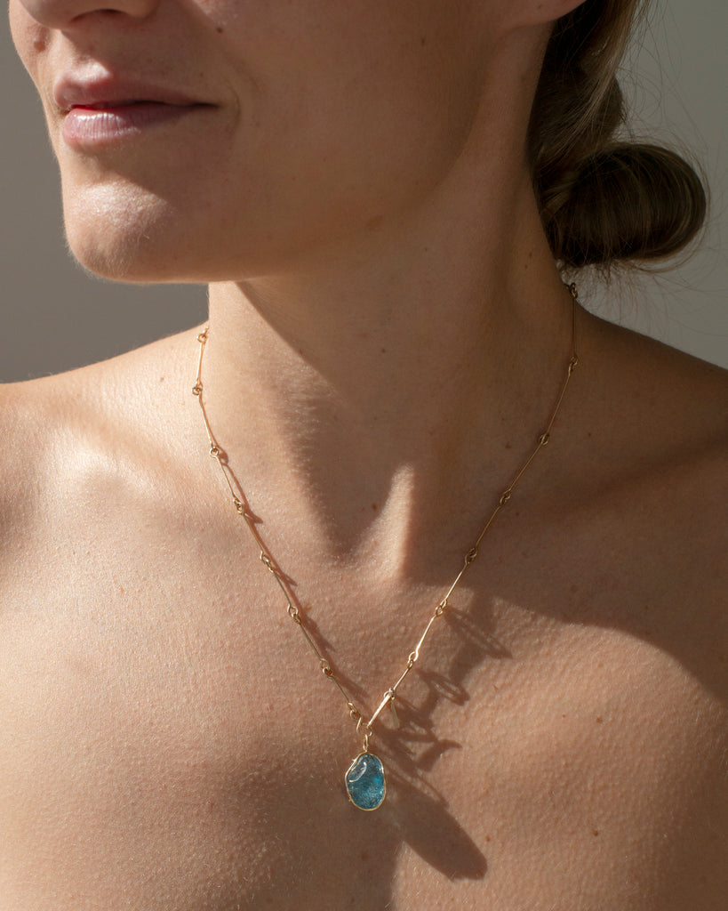 14k Siren Wave Pendant