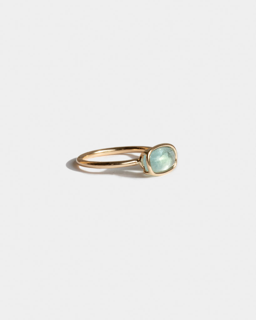 14k Aquamarine Capsule Ring