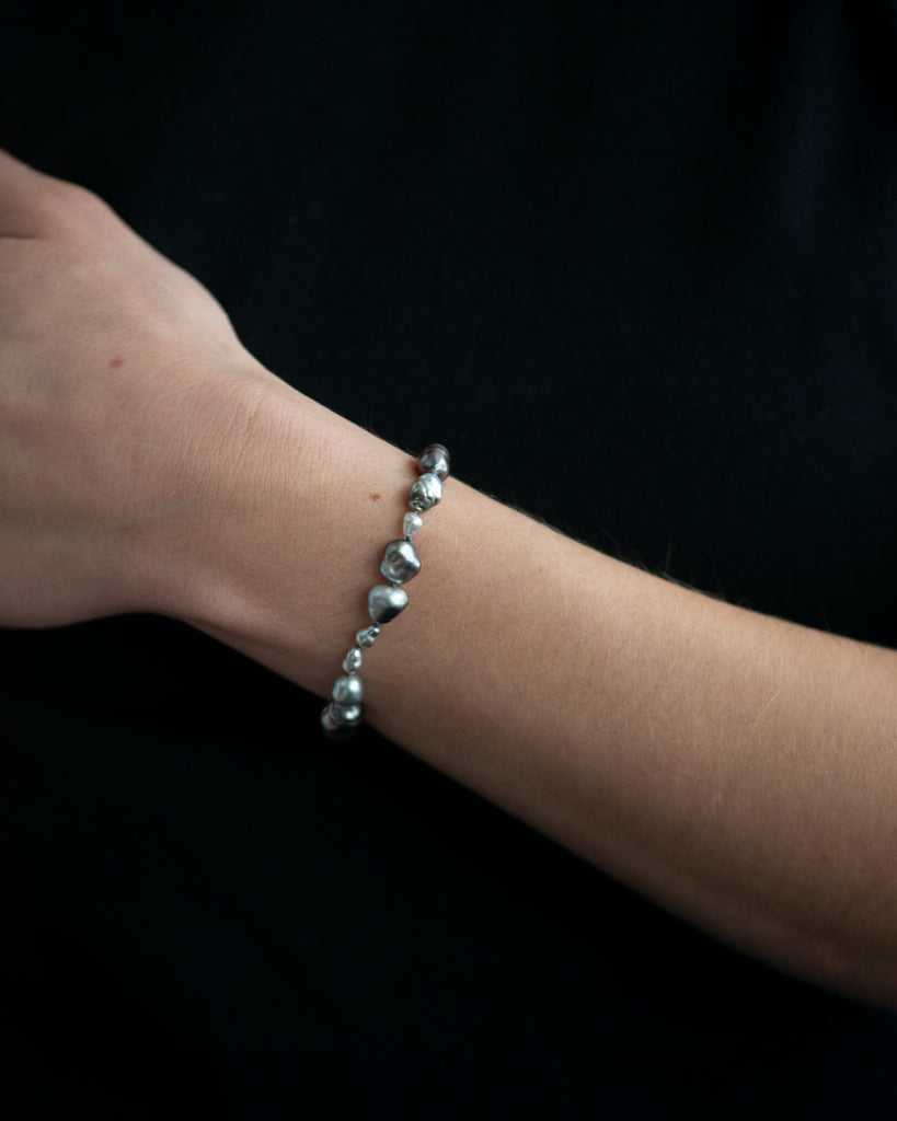 14k Back & Forth Keshi Layering Bracelet