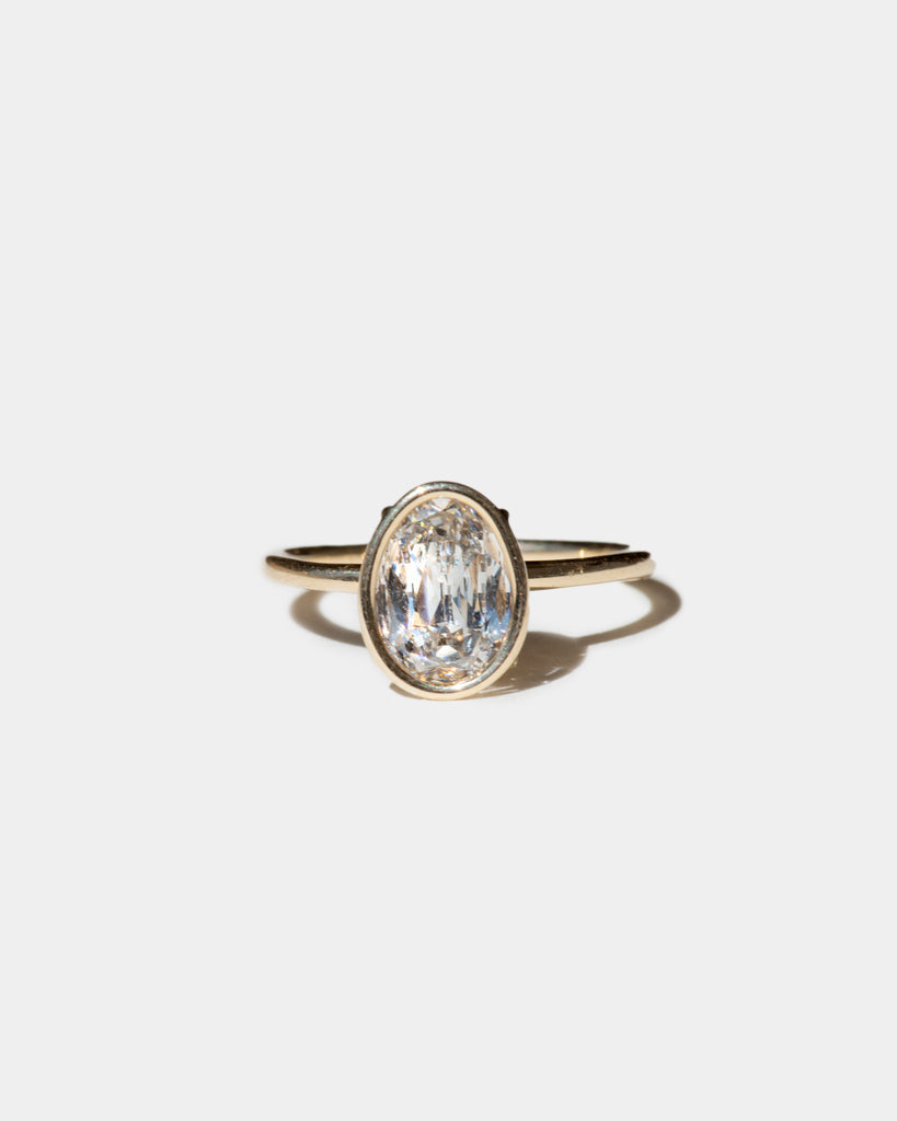 14k Signature Egg Diamond Floating Ring