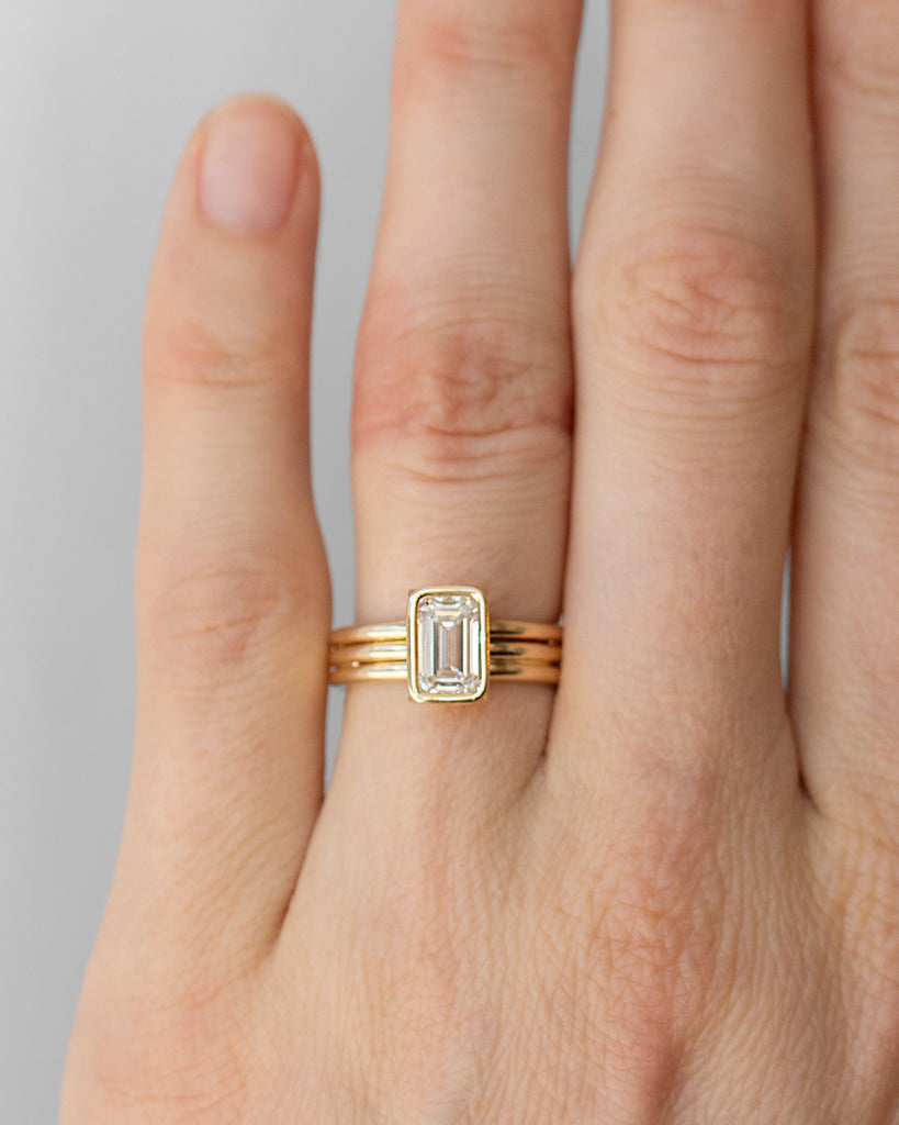 14k Emerald Cut Diamond Banded Ring