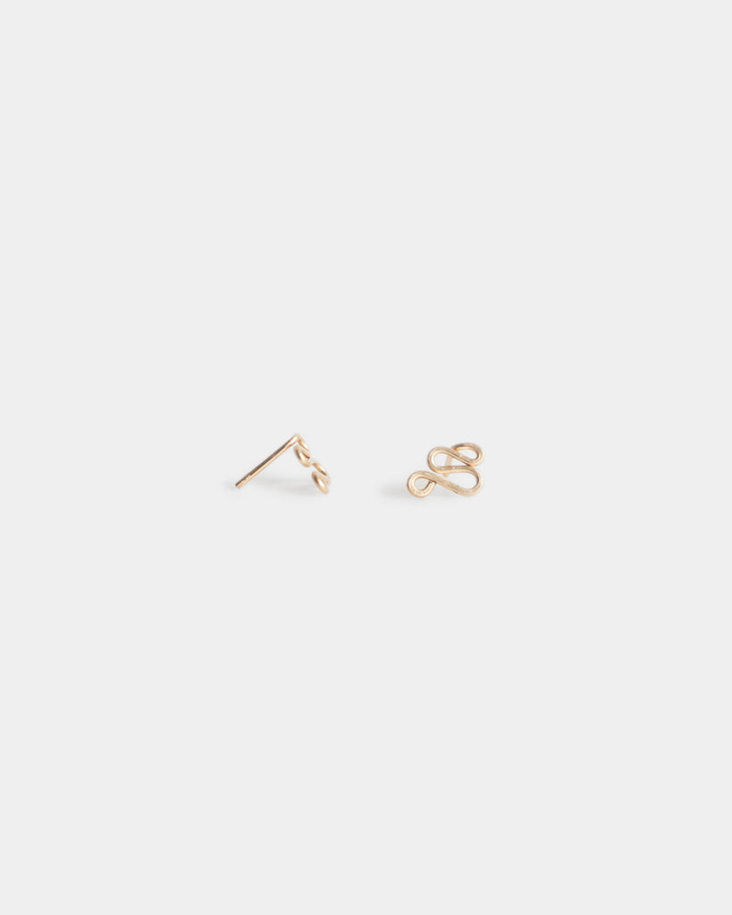 14k Wave Studs