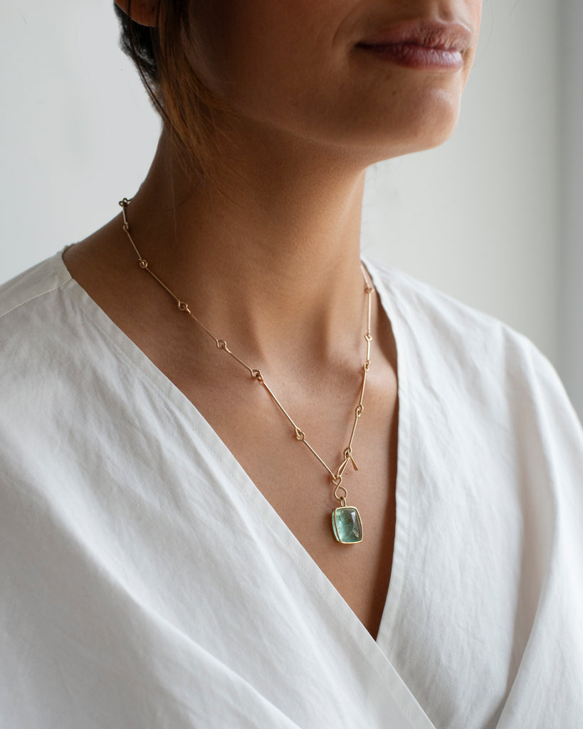 14k Effervescence Floating Pendant