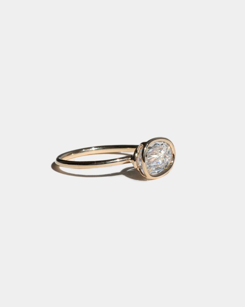 14k East West Signature Egg Diamond Floating Ring