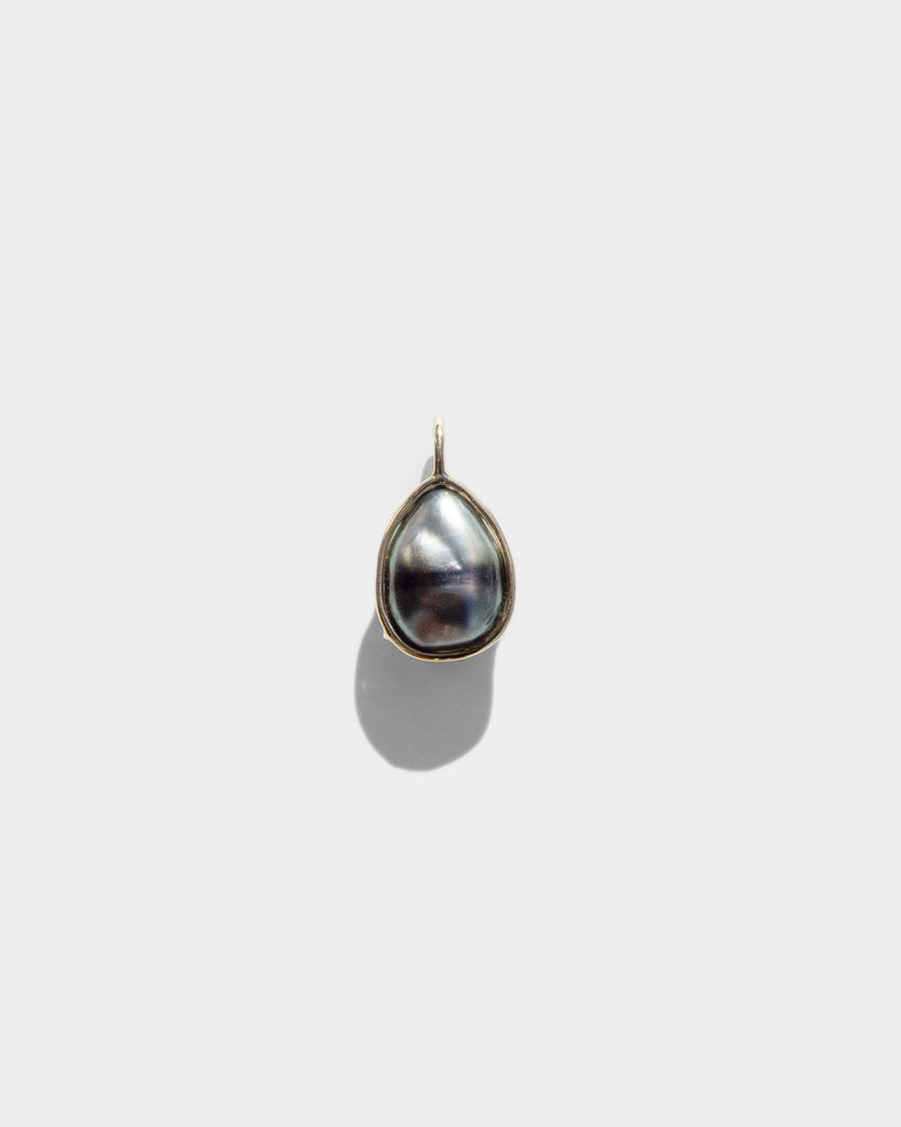 14k Floating Charcoal Keshi Pearl Bone Chain Pendant