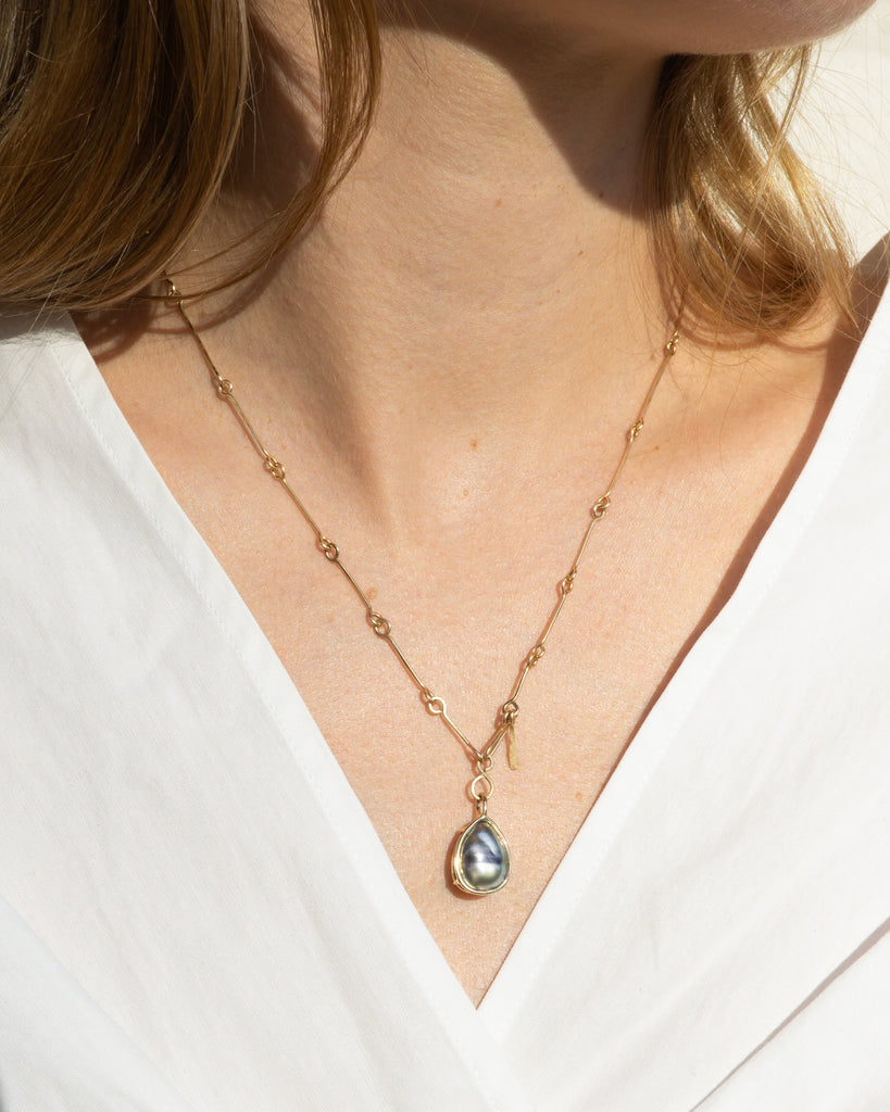 14k Floating Charcoal Keshi Pearl Bone Chain Pendant
