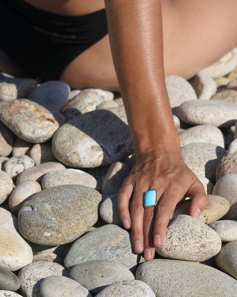 14k A Vision Floating Ring