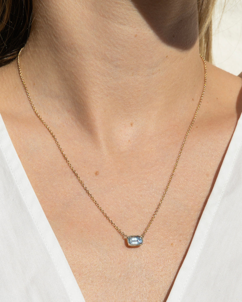 14k Sky Sapphire Floating Chain Necklace