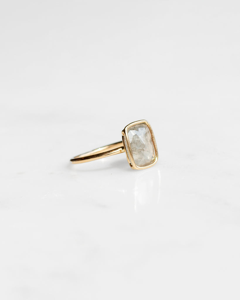 14k Light Olive Mineral Diamond Floating Ring