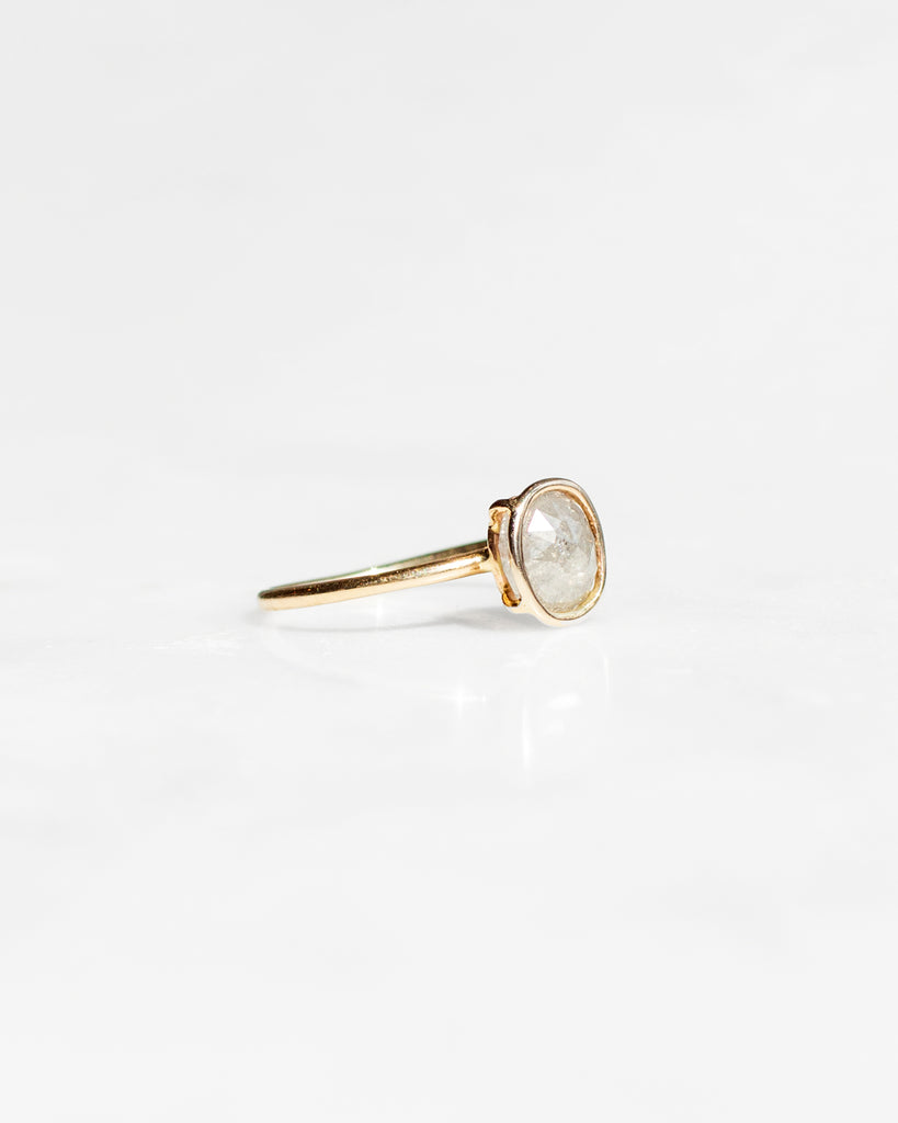 14K Mineral Diamond Floating Ring