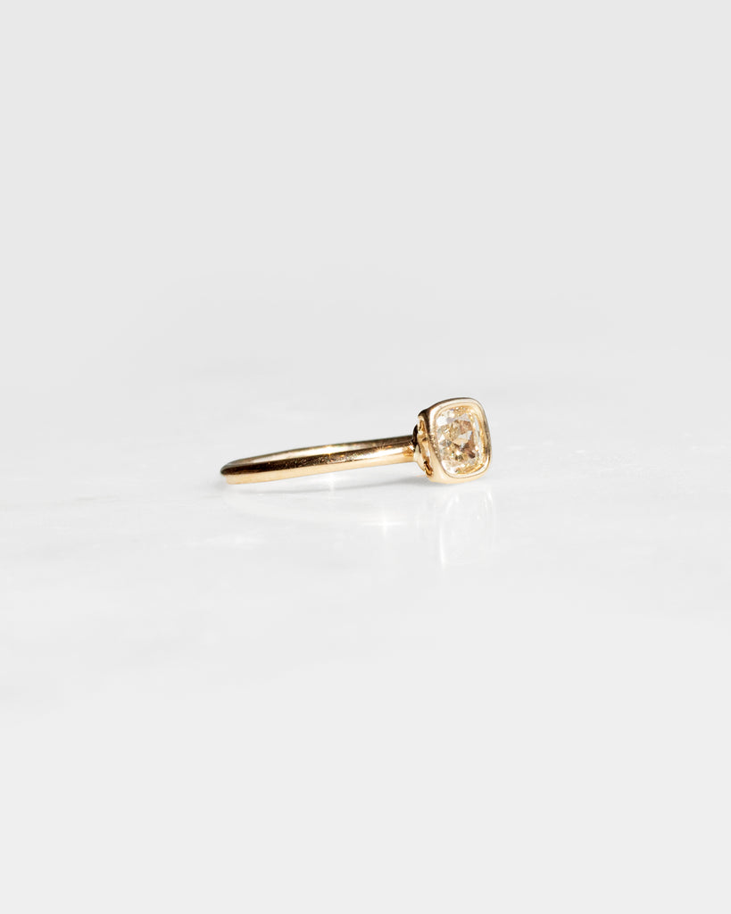14k Blush Diamond Floating Ring