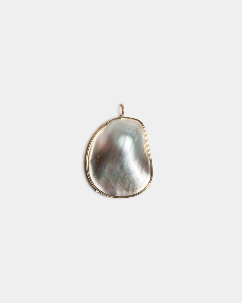 14k Grande Mabé Pearl Pendant