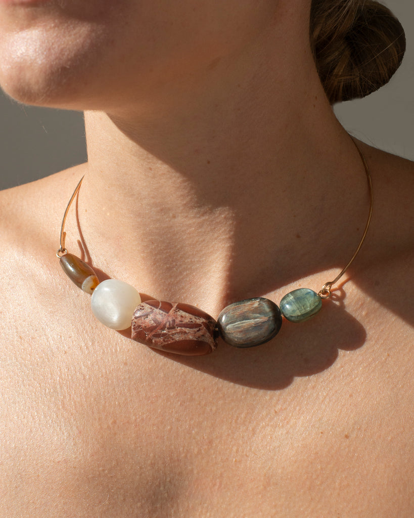 Trading Spices Crescent Collar