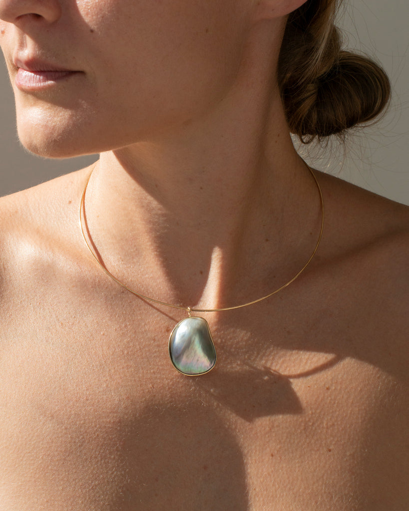 14k Grande Mabé Pearl Pendant