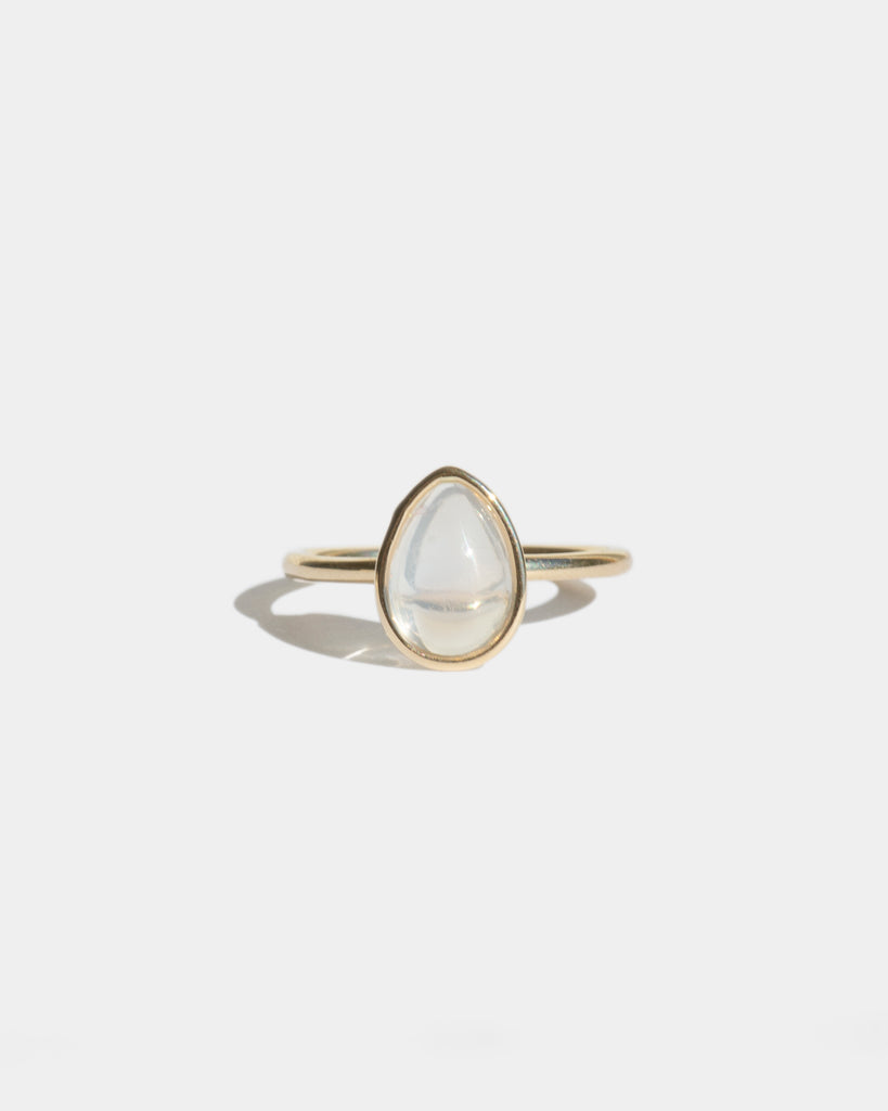14k White Pear Moonstone Ring