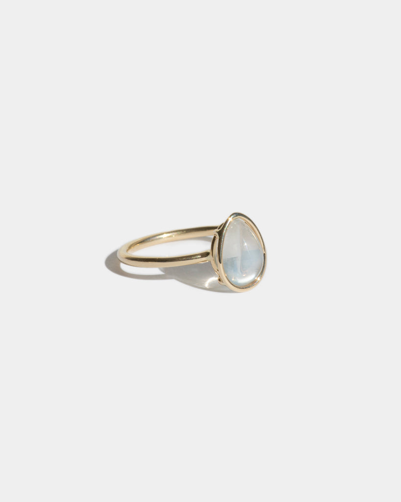 14k White Pear Moonstone Ring