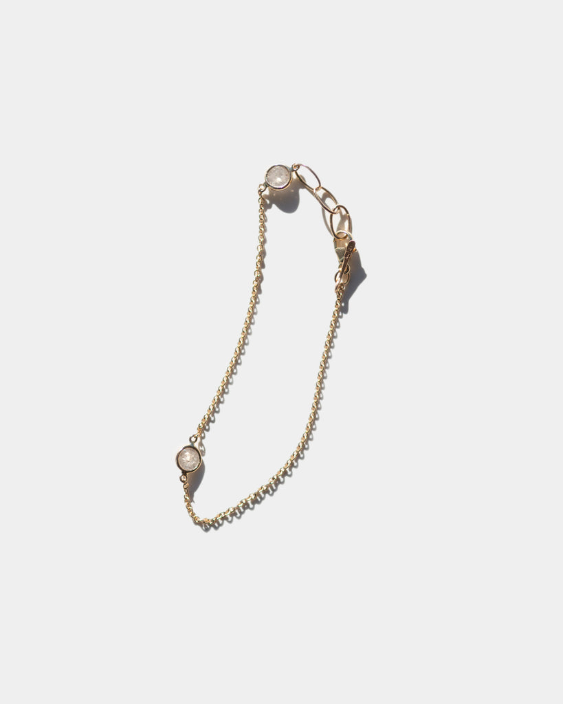 14k A Pair of Round Diamonds Bracelet