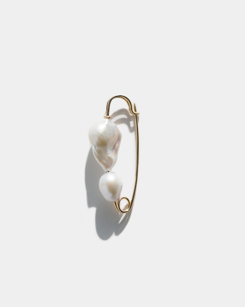 Les Deux Baroque Pearl Pin