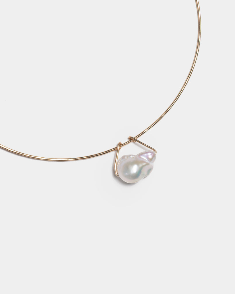 Baroque Pearl Pendulum Collar