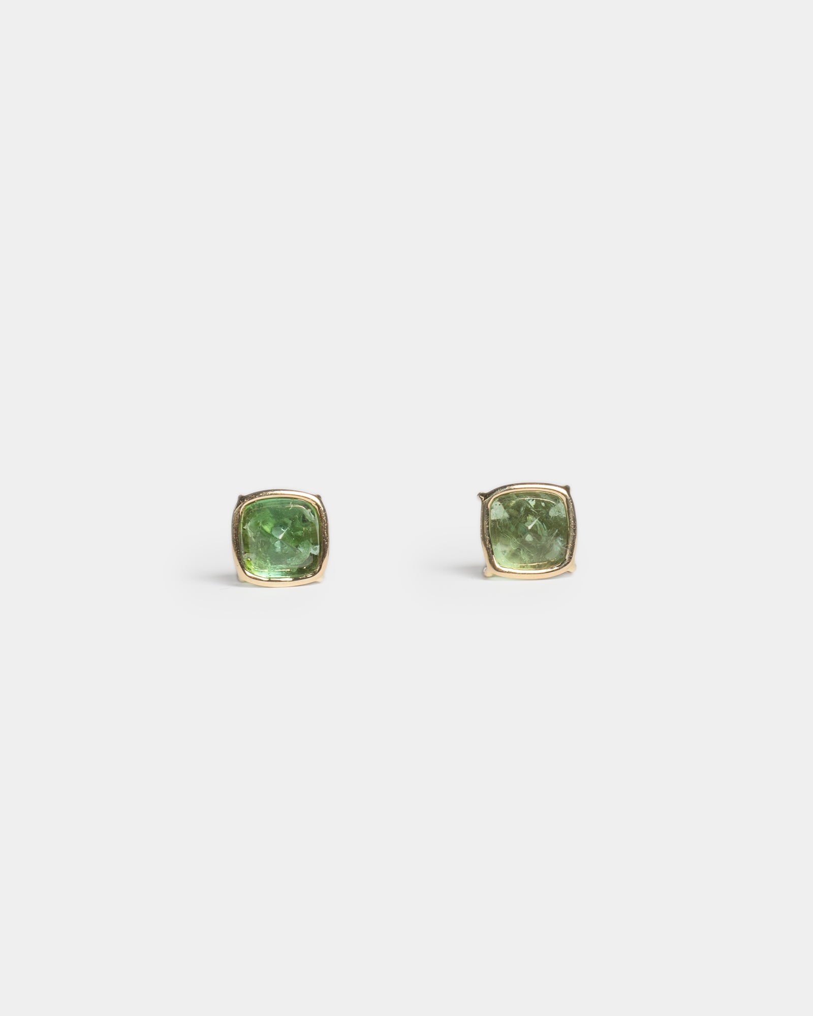 14k Grassy Sugarloaf Studs