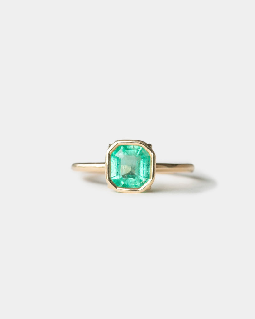 14k Emerald Floating Ring