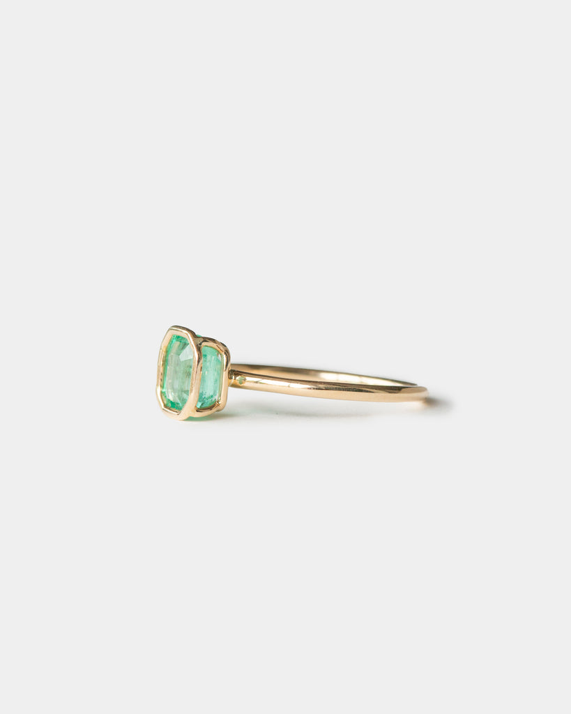 14k Emerald Floating Ring