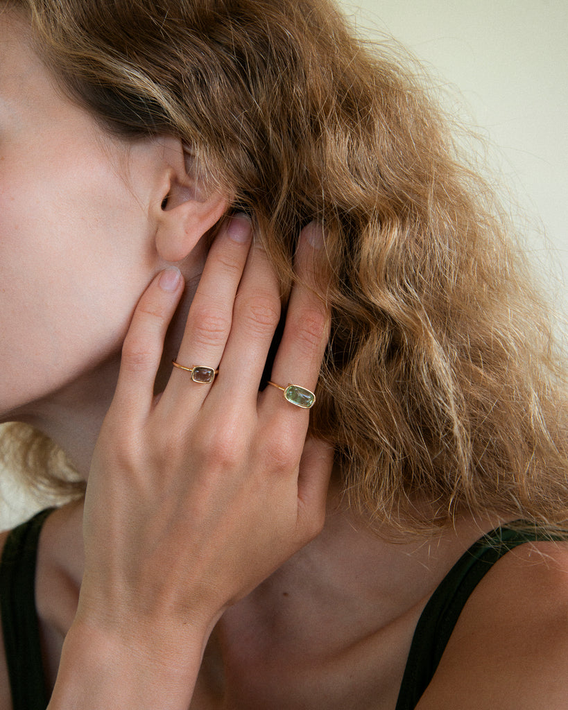 14k In the Grass Ring