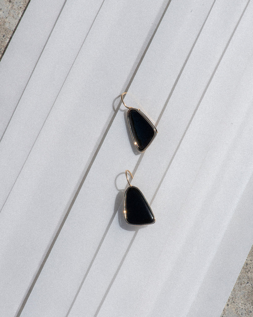 14k Black River Floating Earrings