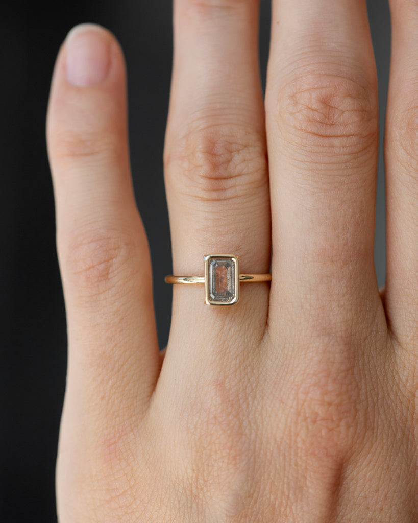 14k Pepper Emerald Cut Mineral Diamond Floating Ring
