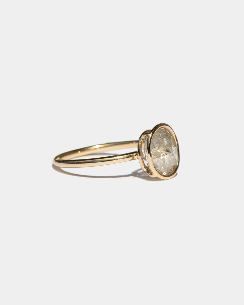 14k Oval Icy Mineral Diamond Floating Ring