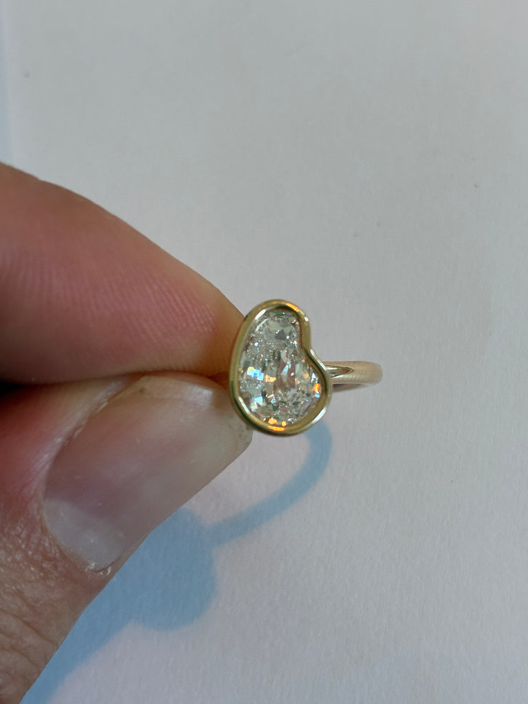 14k Lab Grown Bean Shape Floating Ring
