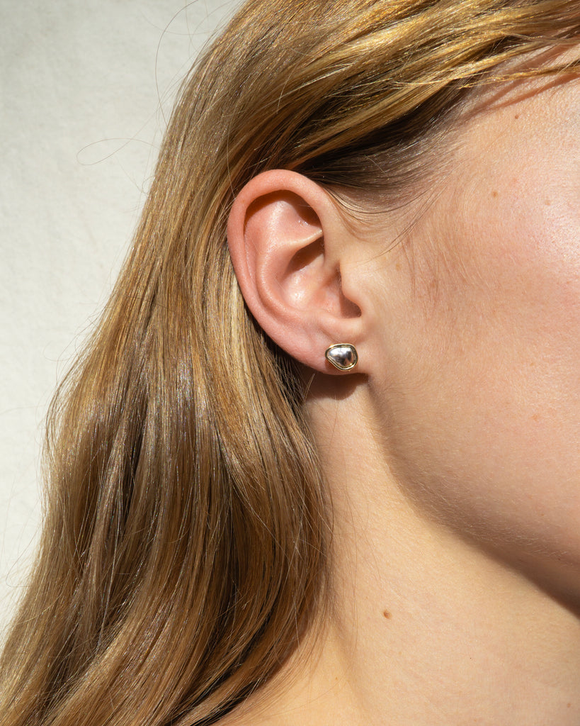 14k Silver Keshi Pearl Floating Studs